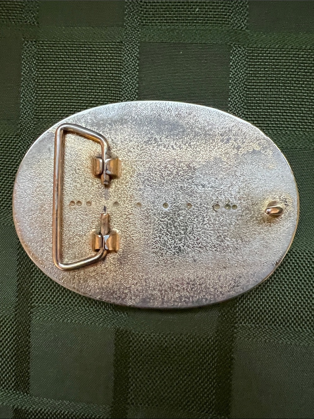 Canada Flag Oval Belt Buckle - Gold & Red - Picture 4 of 6